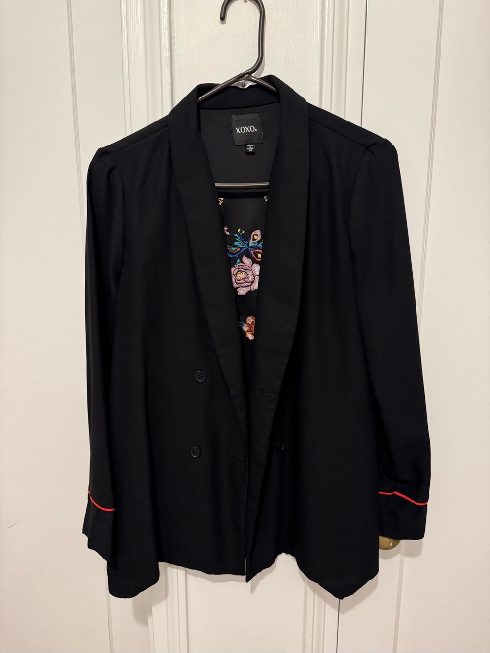 XOXO Black Open-Front Blazer with Red Trim